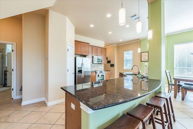 1943 Glencove DR, Kingsland, TX 78639