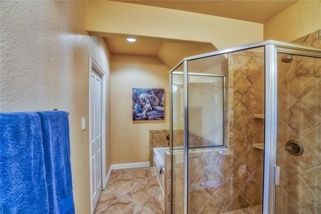 1943 Glencove DR, Kingsland, TX 78639