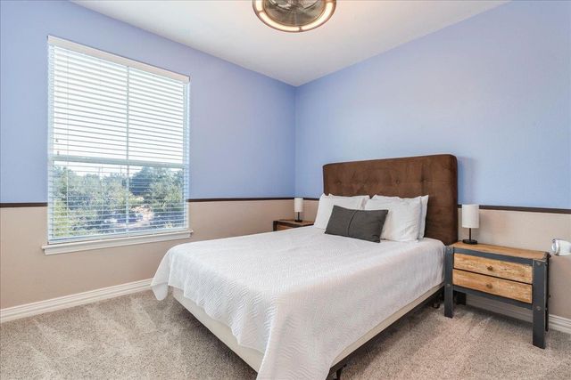 1943 Glencove DR, Kingsland, TX 78639