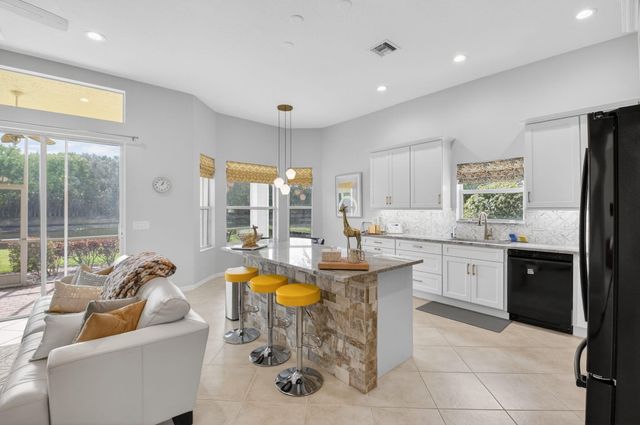 8208 Parini Way, Lake Worth, FL 33467