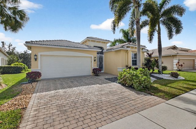 8208 Parini Way, Lake Worth, FL 33467