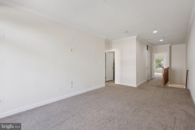 2576 EASTBOURNE DR, Woodbridge, VA 22191