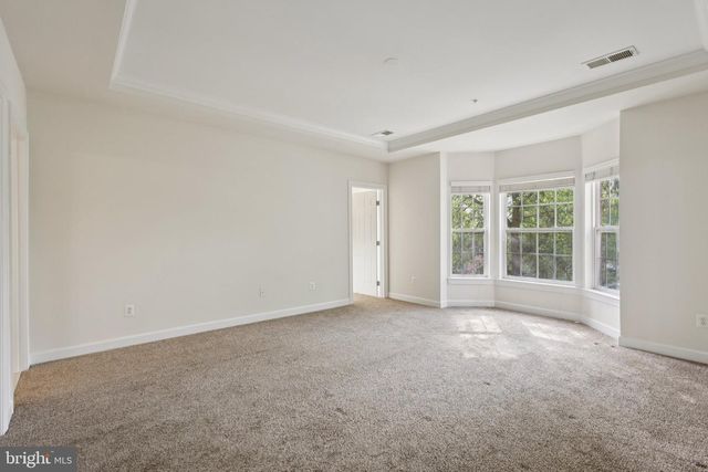 2576 EASTBOURNE DR, Woodbridge, VA 22191