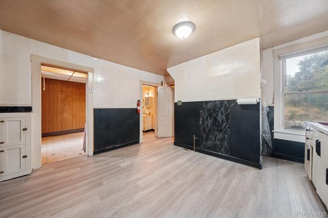1103 Lansing Street, Detroit, MI 48209