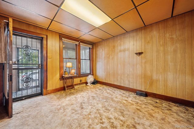 1103 Lansing Street, Detroit, MI 48209