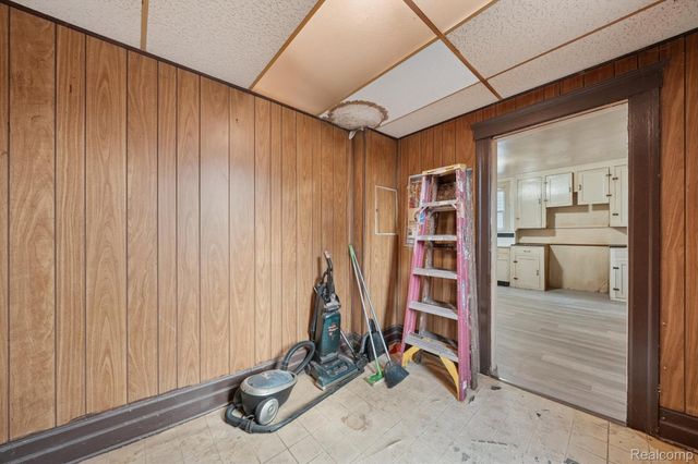 1103 Lansing Street, Detroit, MI 48209