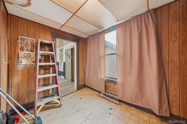 1103 Lansing Street, Detroit, MI 48209