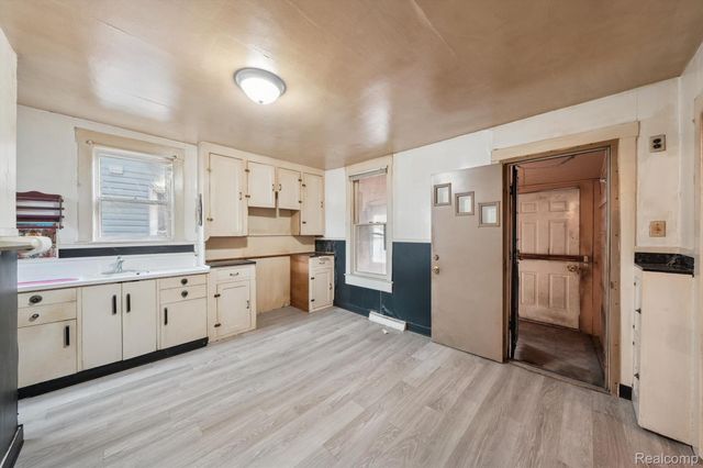 1103 Lansing Street, Detroit, MI 48209