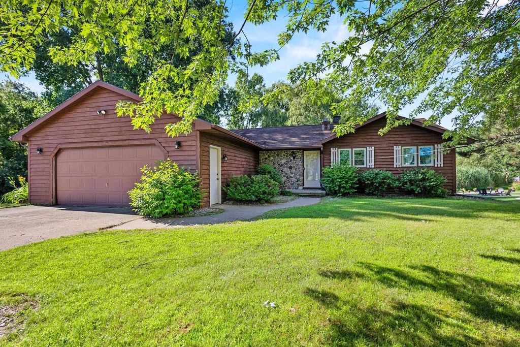 2045 HARBOR LIGHTS ROAD, Green Bay, WI 54313