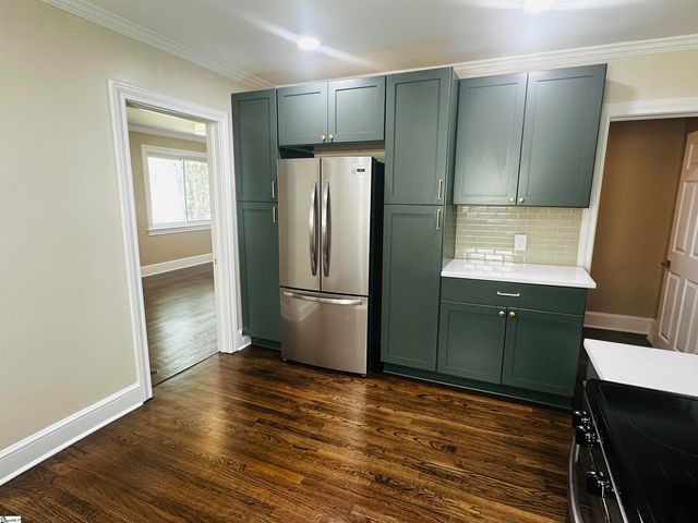 414 E Fairview Avenue, Greer, SC 29651