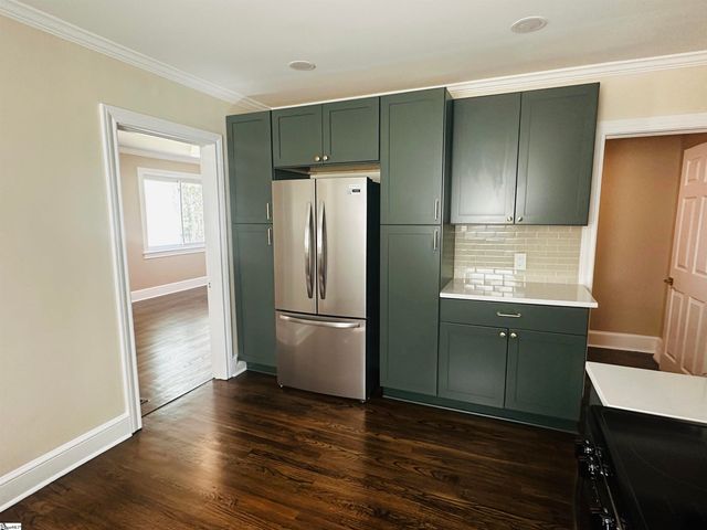 414 E Fairview Avenue, Greer, SC 29651