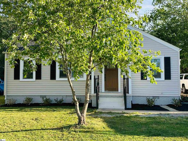 414 E Fairview Avenue, Greer, SC 29651