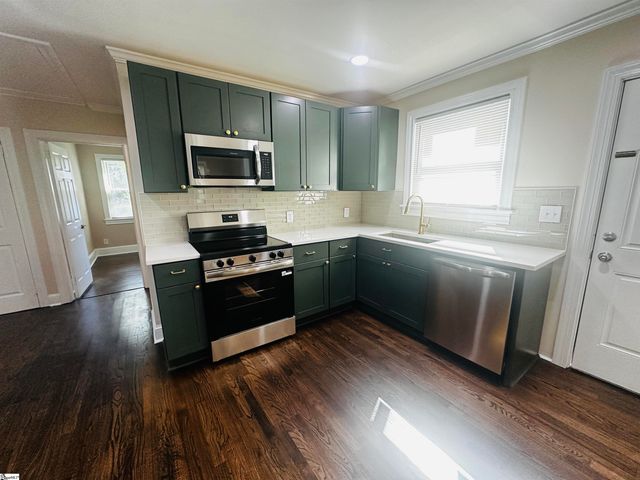 414 E Fairview Avenue, Greer, SC 29651
