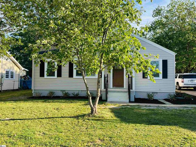 414 E Fairview Avenue, Greer, SC 29651