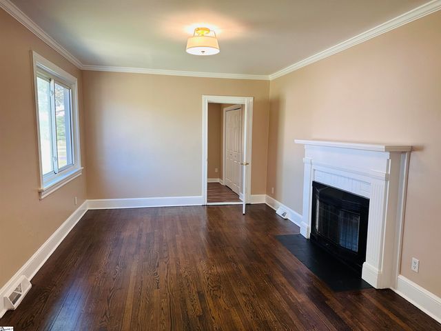 414 E Fairview Avenue, Greer, SC 29651