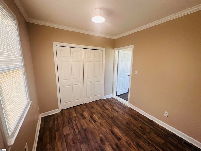 414 E Fairview Avenue, Greer, SC 29651