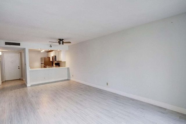 11 ROYAL PALM Way 1040, Boca Raton, FL 33432