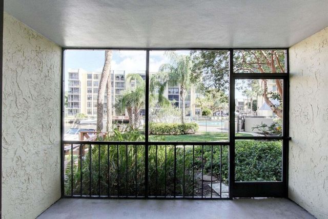 11 ROYAL PALM Way 1040, Boca Raton, FL 33432