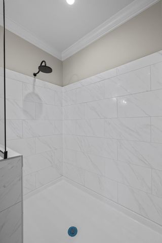 200 Saunders Point RD, Huddleston, VA 24104