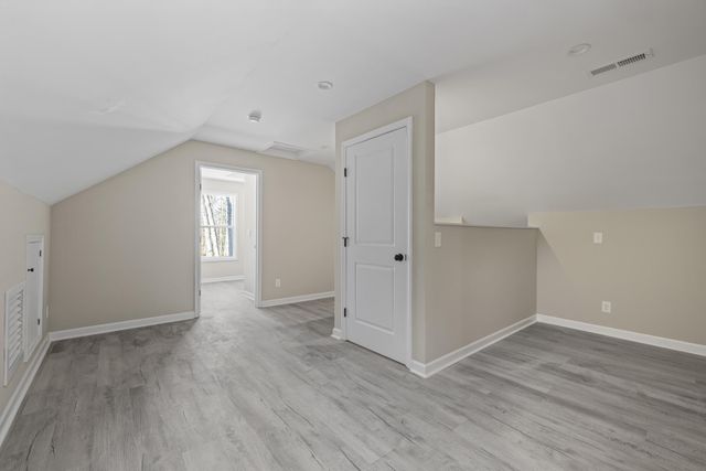 200 Saunders Point RD, Huddleston, VA 24104