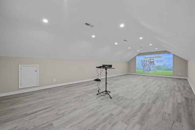 200 Saunders Point RD, Huddleston, VA 24104