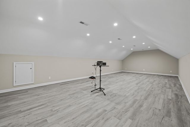 200 Saunders Point RD, Huddleston, VA 24104