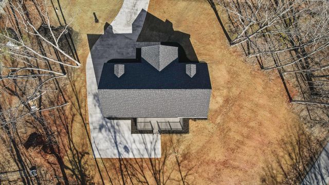 200 Saunders Point RD, Huddleston, VA 24104