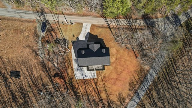 200 Saunders Point RD, Huddleston, VA 24104