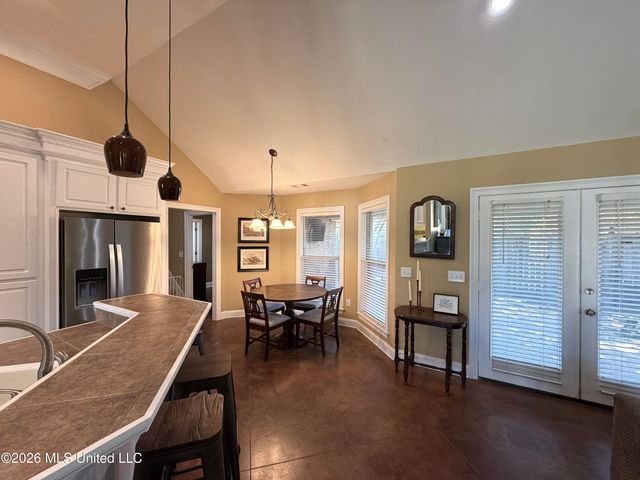 285 Lighthouse Lane, Brandon, MS 39047