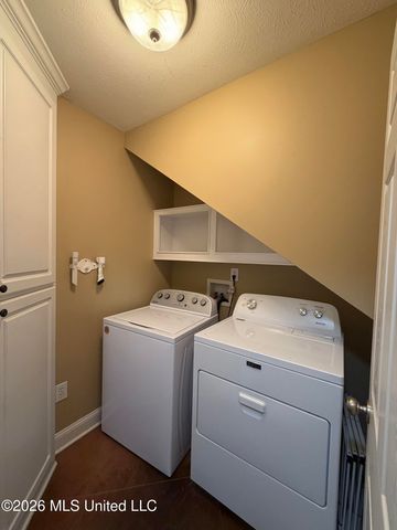 285 Lighthouse Lane, Brandon, MS 39047