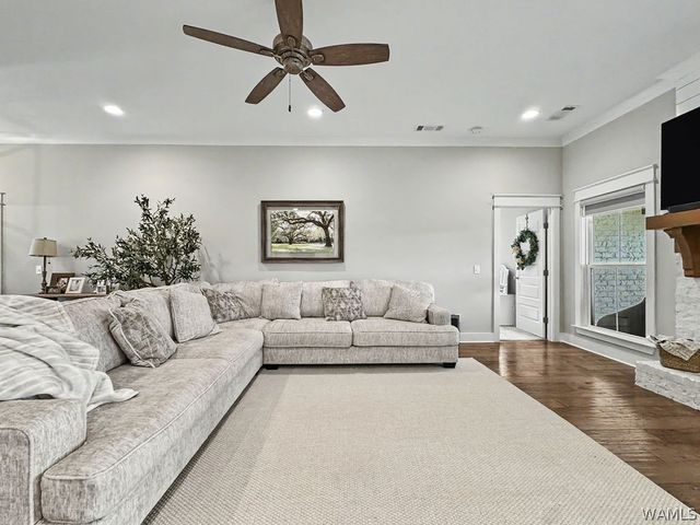 13914 Hemlock Dr., Northport, AL 35475