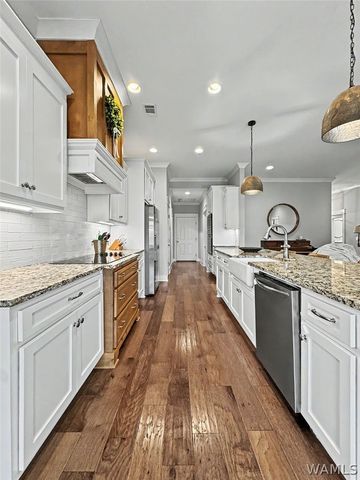 13914 Hemlock Dr., Northport, AL 35475