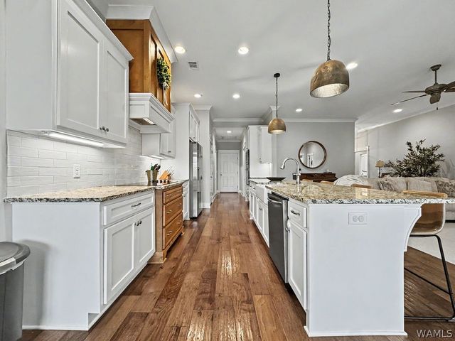 13914 Hemlock Dr., Northport, AL 35475