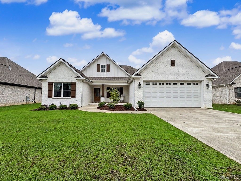 13914 Hemlock Dr., Northport, AL 35475