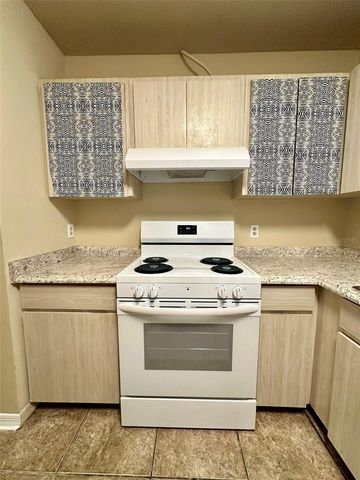 2427 NW 4TH TERRACE, Gainesville, FL 32609