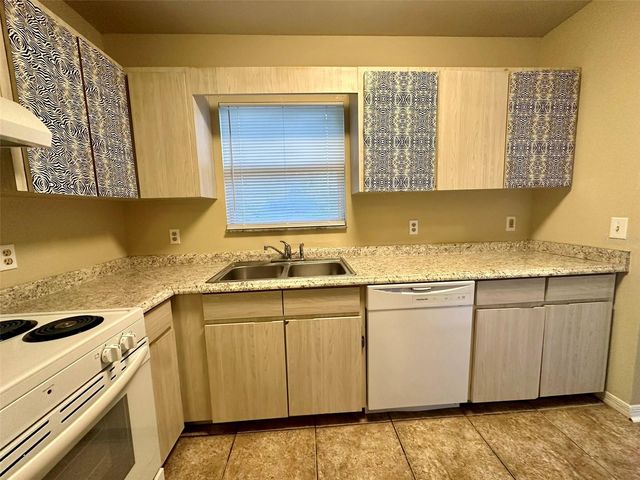 2427 NW 4TH TERRACE, Gainesville, FL 32609