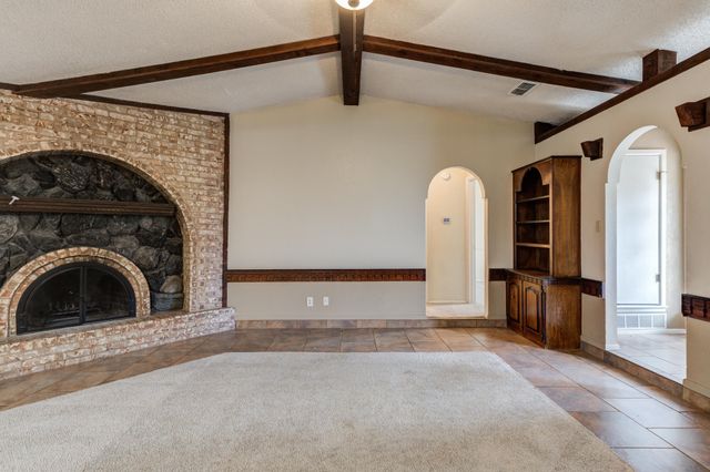 8507 Kenosha Drive, Lubbock, TX 79423
