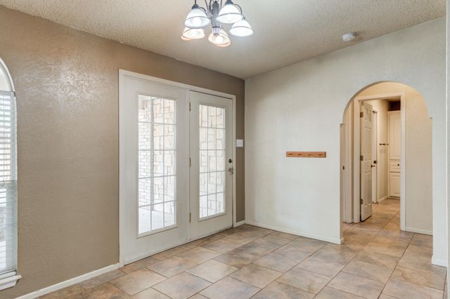 8507 Kenosha Drive, Lubbock, TX 79423