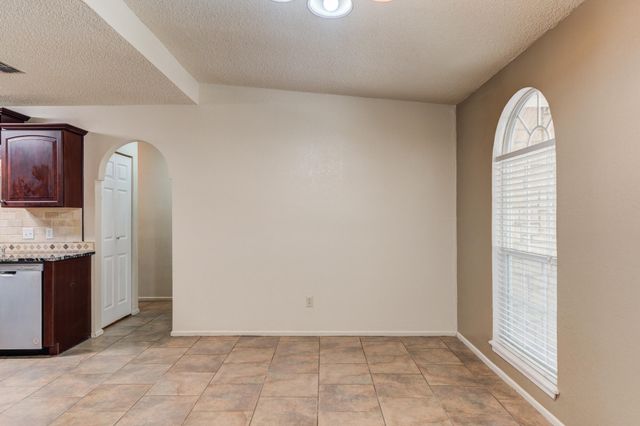 8507 Kenosha Drive, Lubbock, TX 79423