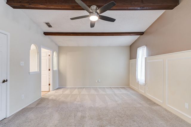 8507 Kenosha Drive, Lubbock, TX 79423