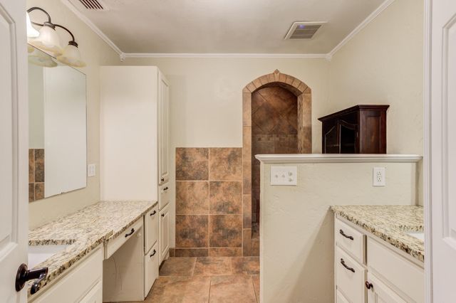 8507 Kenosha Drive, Lubbock, TX 79423