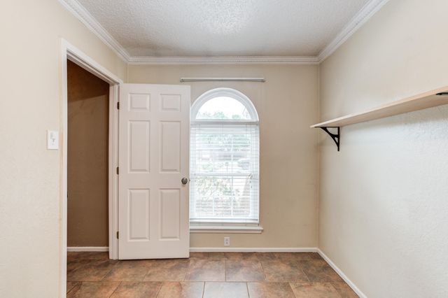 8507 Kenosha Drive, Lubbock, TX 79423