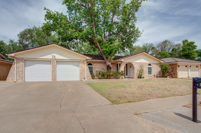 8507 Kenosha Drive, Lubbock, TX 79423