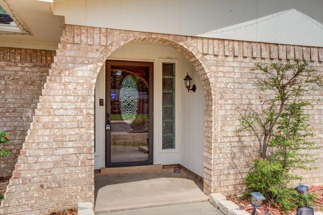 8507 Kenosha Drive, Lubbock, TX 79423