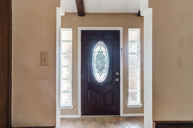 8507 Kenosha Drive, Lubbock, TX 79423