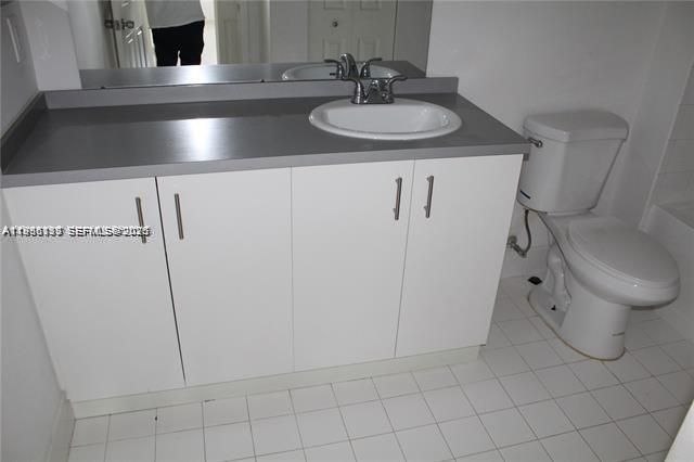 11177 SW 8th St 206, Pembroke Pines, FL 33025