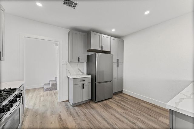 254 Independence Parkway N, Baytown, TX 77520