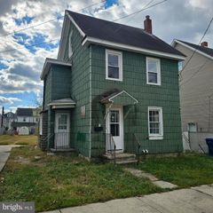 5 E MCNEAL ST E, Millville, NJ 08332