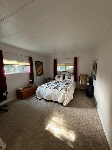 445 Ashwood Drive, Grants Pass, OR 97526