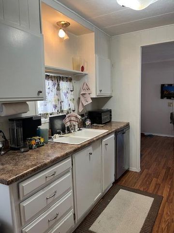 445 Ashwood Drive, Grants Pass, OR 97526